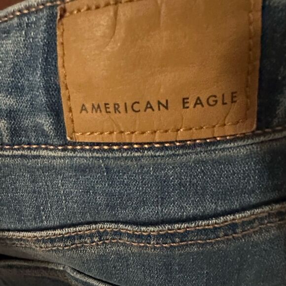 American Eagle High Rose Destructed Jean Skirt - Size 4 - Picture 7 of 10